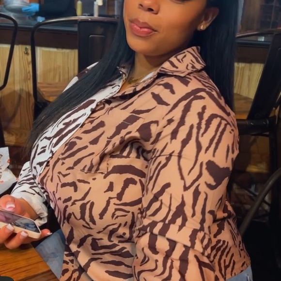 Button down blouse - Picture 3 of 4